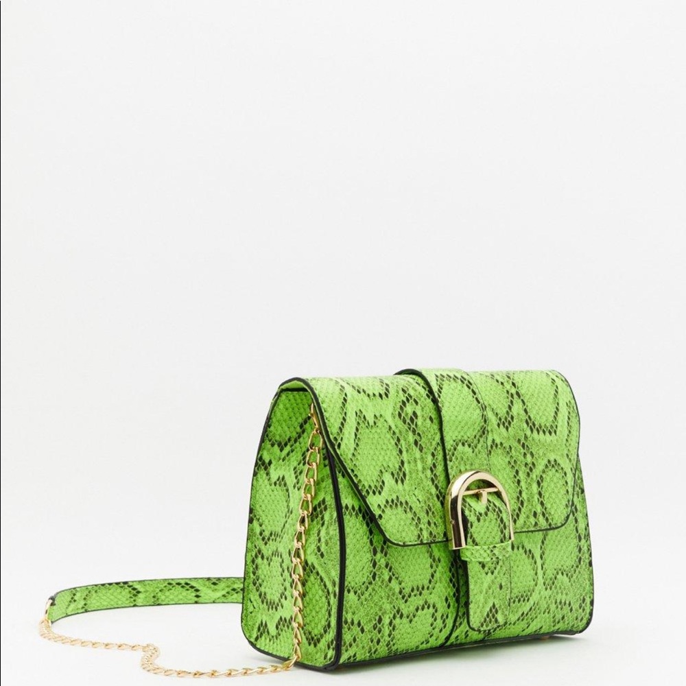 Nasty Gal Neon Green Snakeskin Crossbody Bag with Gold Chain - Picture 4 of 6
